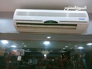  1 مكيفين مع ساين بورد للبيع Ac & signboard for sale