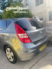  4 هيونداي i30 2009