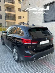  6 BMW X1 2021