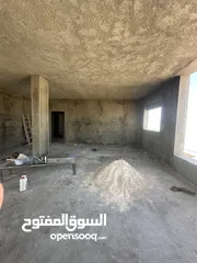  8 بيت مستقل للبيع في الذهيبه الشرقيه ق التشطيب أربع واجهات حجر مساحه البناء 220 متر