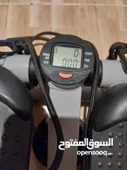  4 جهاز steps مع hands bands ،بحالة جديدة