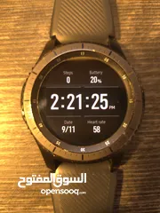  5 samsung gear s3 frontier مستعملة بحاله جيده جداً