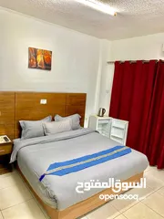  17 فندق للبيع ( خلو ) وليس عقار البيع يشمل ( اثاث ورخصه الفندق فقط )