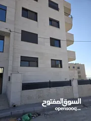  1 شقه طابق ارضي قرب كلية البلقاء الحي الشرقي مساحة الشقه 181 م2 جديد غير مسكون بأعلى تنظيم وموقع ومساح