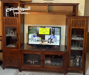  1 بوفية لون بني بحالة جيدة للبيع