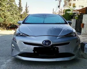 1 تويوتا بريوس 2017 للبيع بسعر مغري