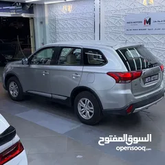  5 MITSUBISHI OUTLANDER 2018