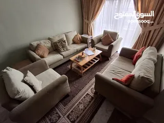  3 عفش بيت كامل بحالة جيّدة جدا للبيع