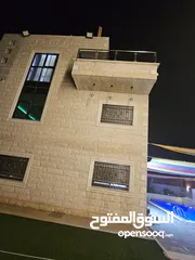  3 فيلا فخمه ومميزه للإيجار