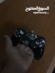  4 بليستيشن فور شوف الوصف