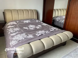  4 غرفة نوم كينج سايز خشب سولد