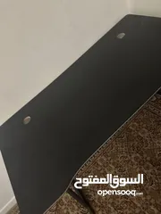  1 طاولة غير مستعمل