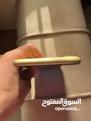  3 iPhone Xr وكالة للبيع اقرأ الوصف مهم