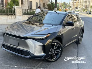  1 تويوتا bz4 2023 للبيع