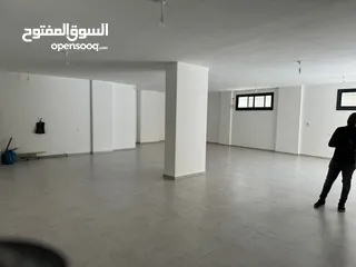  2 مخازن للايجار