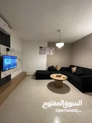  5 شقه مميزة للايجار في منطقة الملكيه السابع