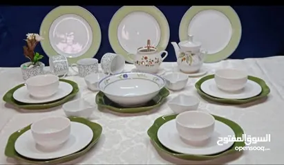  24 أطقم سفرة بورسلان ماركات عالمية .جديد. الوان متعددة وراقية