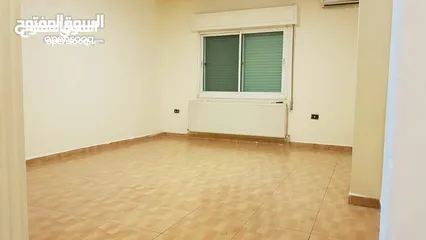  4 شقة مميزة - دير غبار - 3نوم 2ماستر - 220م - قرب الخدمات العامة