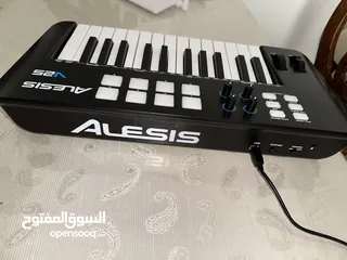  2 Alesis Midi Keyboard V25 Mkii