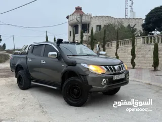  4 متسوبيشي Triton 2017