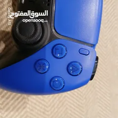  2 PlayStation 4 controller blue and black extra grip