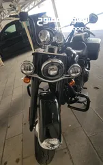  7 HARLEY Davidson Classic Heritage