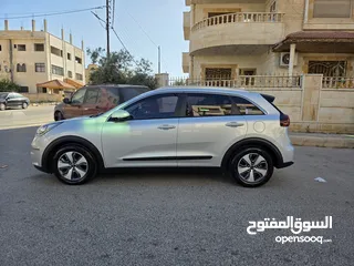  30 كيا نيرو 2017 وارد كوريا مالك 1 فقط فحص 7 جيد استخدام شخصي 140km