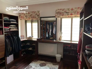 19 شقه مع روف من المالك مباشره بسعر مغري