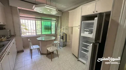  8 شقة مميزة للبيع في أرقى مناطق عبدون طابق أول 170م بسعر مميز / ref 9528
