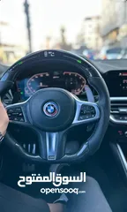  5 BMW 330e 2020