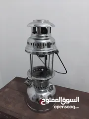  30 تحف ونحاسيات