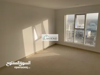  4 Comfy 5 BR apartment for sale in Mabellah Ref: 725J