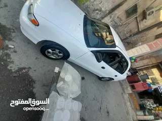  4 هونداي اكسنت للبيع توماتيك