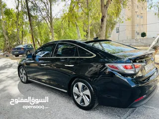  8 هيونداي سوناتا. 2017
