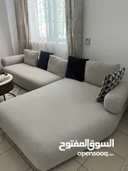  9 غرفة نوم كاملة وسفرة مع 4 كراسي وانتريه من home center