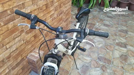  5 دراجة هوائية ( بسكليت ) للبيع