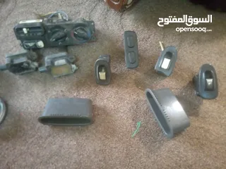  8 كشافات سوناتا2013 واضويه ميتسوبيشي 98 وكيا2 كشافات وقطع للبيع