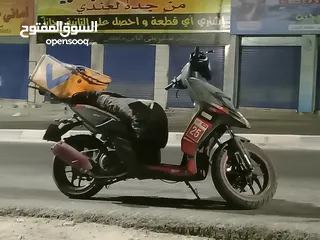  2  ابريليا 150 cc