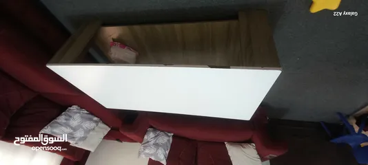  2 طاولة تلفزيون ووسط للبيع بسعر مناسب جدا جدا