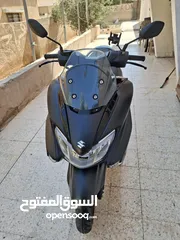  1 سكوتر بيرجمان للبيع مرخص ومؤمن وكالة  125