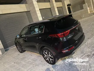  8 كيا سبورتاج بوية شركة بالكامل جي تي بلاك اديشن