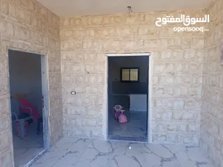 13 بيوت ارضيه