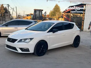  4 4 سيارات سيات ليون 2018 / جير عادي / ألوان متعددة / أسعار مميزة