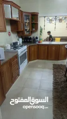  14 شقه طابق ارضي