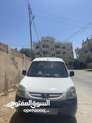  10 بيجو بارتنر ركاب 2005 بحالة الوكالة للبيع