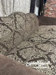  1 كنب للبيع ، تفاوض فيهن