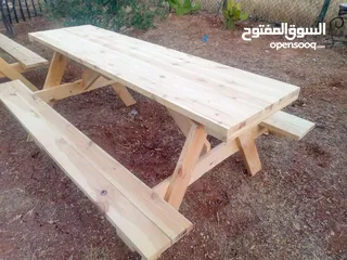  25 كراسي وجلسات خشب