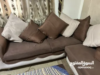  2 كنب كورنر مستخدم بحالة ممتازة خشب سويد