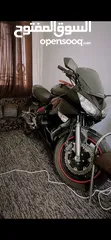  3 دراجة نارية نوع Kawasaki Ninja 650R