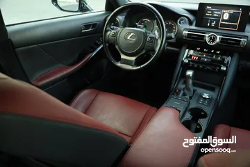  7 Lexus is 300 h  All Wheel Drive موديل   2022 قاطعه مسافه 15 الف وارد المركزية